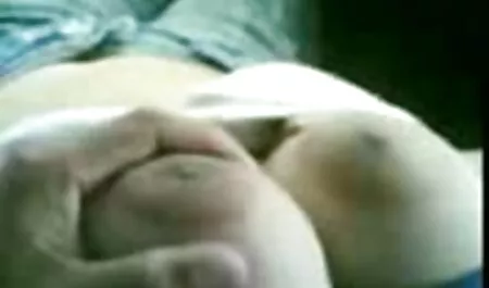 Les garçons ont décidé de montrer porno arab six à la fille ce qu'analse a décidé d'être.