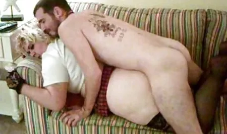 Les garçons vont porter free arabe porno un toast aux jeunes étudiants.