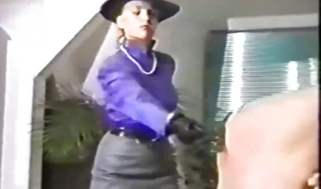 Femme se prépare film pornographique arabe à voir femme