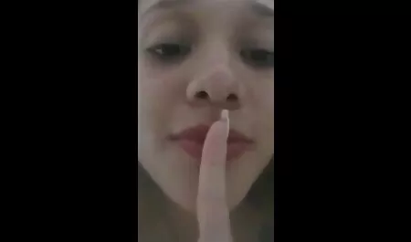 Malt tue une jolie les films porno arabe fille.