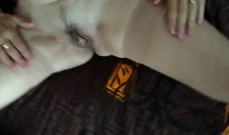 Mince fille fait les jambes aflam xx arab écartées