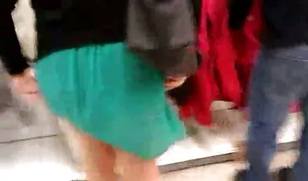 Une belle fille asiatique a six porno arab pris la bite d'un Russe avec des muscles vaginaux.