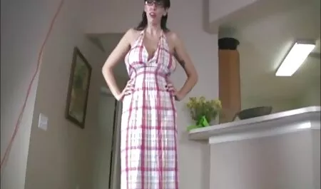 Deux filles chanceuses qui coulent et porno arab plage atteignent chacune un orgasme.
