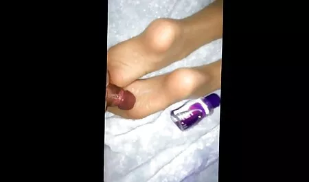 Amateur sensation dans la porno nike arabe douche avec mouthtip