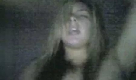 La bonne chèvre a visité le trou de la gloire sexe arabe film et a fait des trous