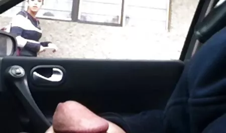 Les brunes se donnent des coups de pied. xxnx porno arabe
