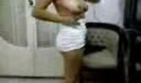 Groupe filme xx arab d'Attention dans le sauna