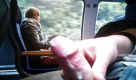 Un homme aime lécher les film sexe arabes trous de Lily.