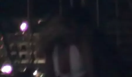 Les Parents baisent derrière le porno arab sex video mur.