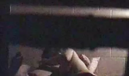 Linda Ashley est movie arab porno au gymnase.