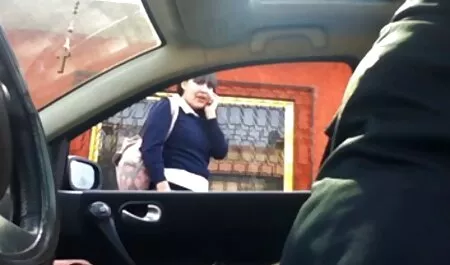 Sucé et porno fille arabe vierge plié